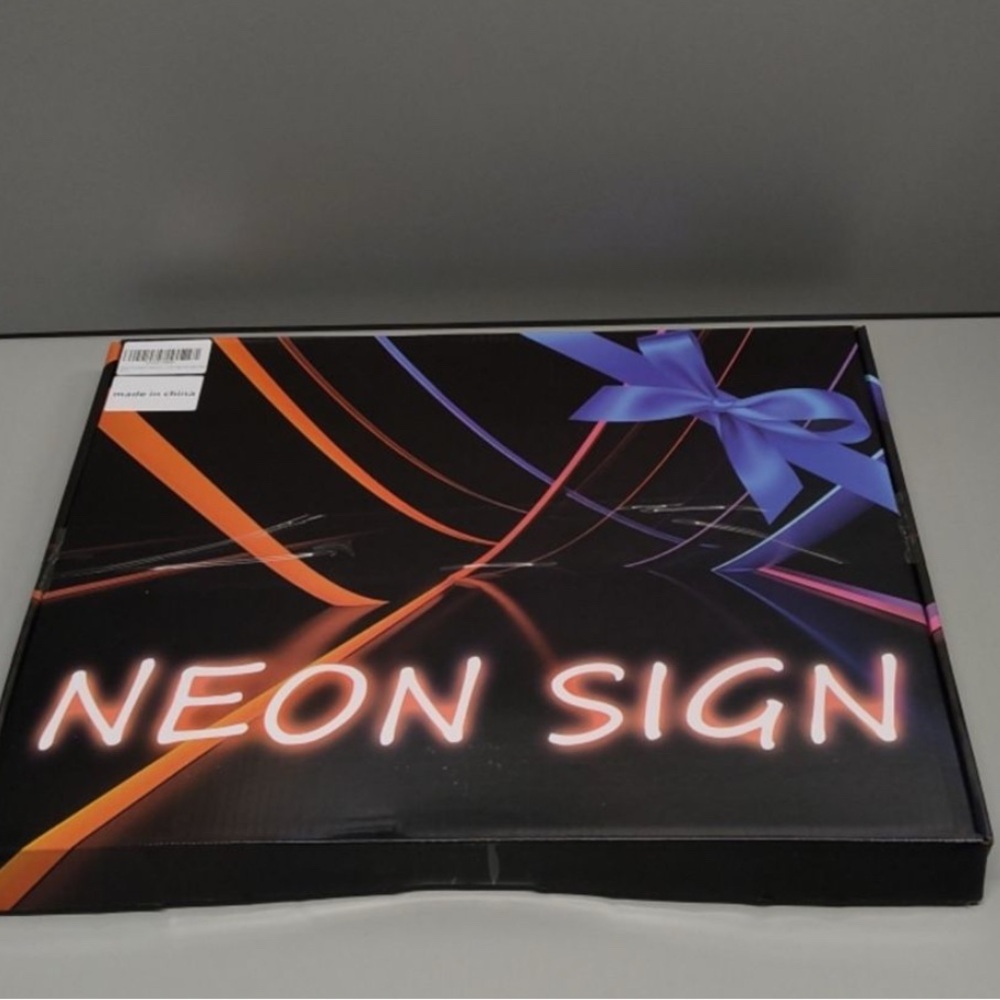 Hello kitty Neon Sign - Picture 2 of 2
